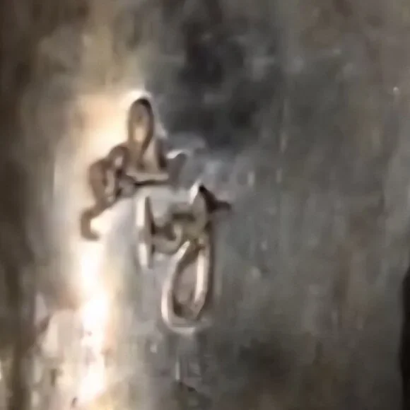 Vintage sterling silver and turquoise Native American bolo tie by Raymond Yazzie - Picture 3 of 8